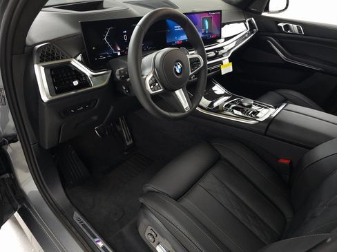 Used 2026 BMW X5 xDrive40i w/ M Sport Package AWD/4WD image 13