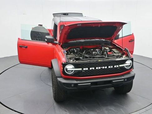 Used 2022 Ford Bronco Wildtrak AWD/4WD image 32