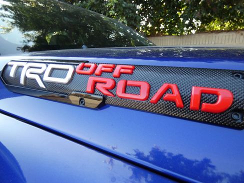 Used 2025 Toyota Tacoma SR5 image 73