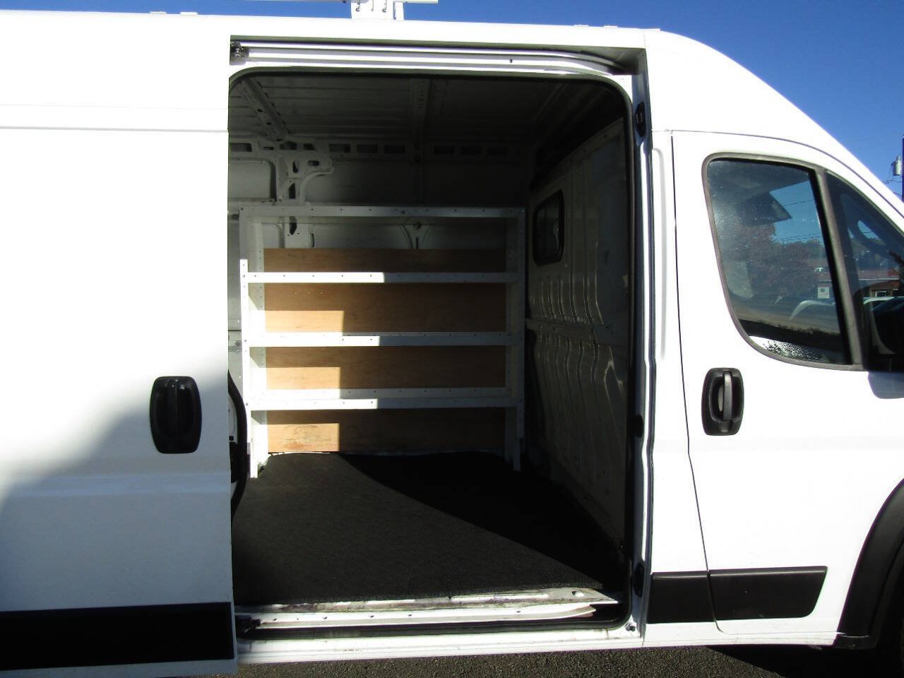 Used 2025 RAM ProMaster 2500 FWD image 16
