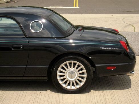 Used 2002 Ford Thunderbird image 8
