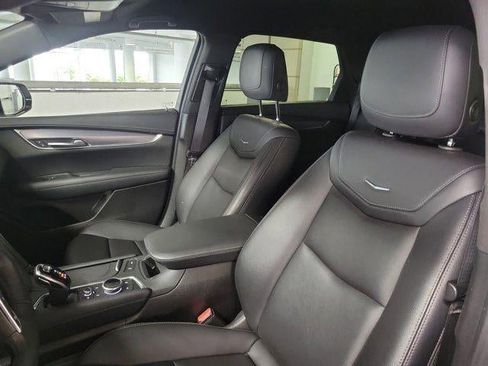 Certified 2023 Cadillac XT5 Luxury image 11