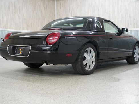 Used 2002 Ford Thunderbird image 10