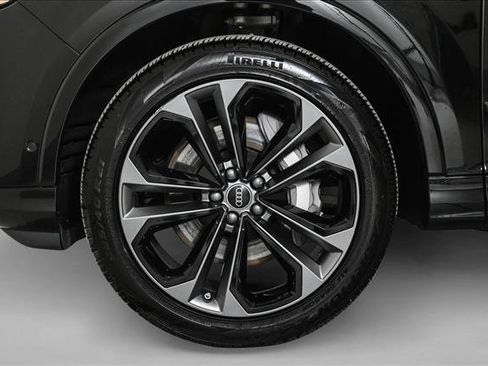 Certified 2025 Audi Q7 3.0T Prestige w/ Prestige Package image 26