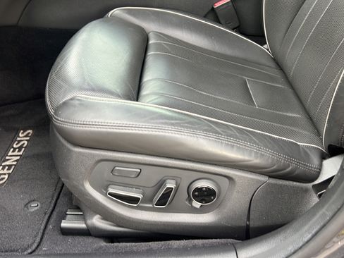 Used 2018 Genesis G80 5.0 Ultimate AWD/4WD image 13