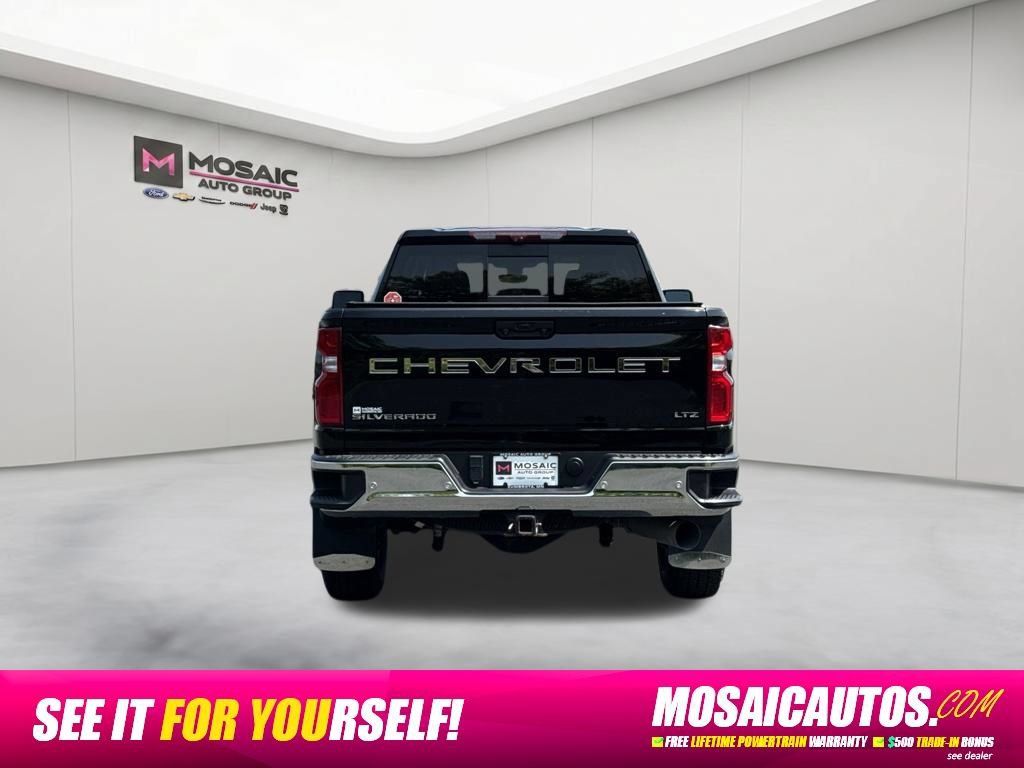 Used 2022 Chevrolet Silverado 2500 LTZ w/ LTZ Convenience Package AWD/4WD image 6