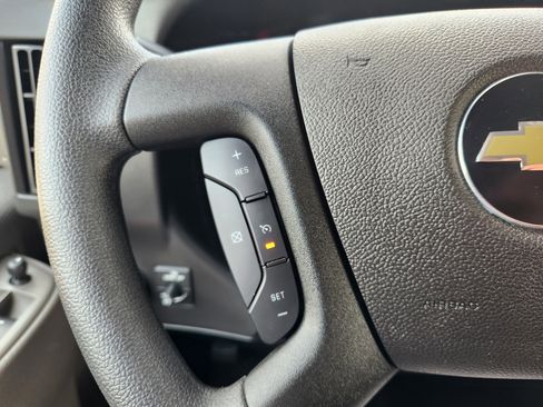 New 2025 Chevrolet Express 3500 LT w/ LT Preferred Equipment Group image 28