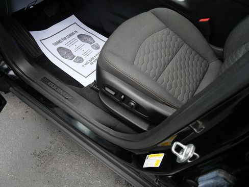Used 2019 Chevrolet Equinox LT AWD/4WD image 22