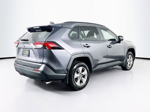 Used 2025 Toyota RAV4 XLE w/ Convenience Package image 9