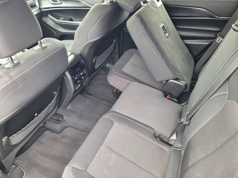 Used 2023 Jeep Grand Cherokee L Laredo AWD/4WD image 10
