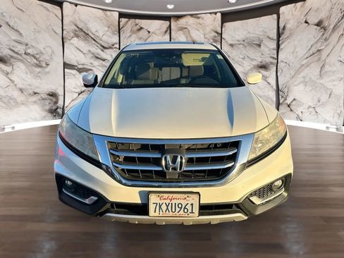 Used 2015 Honda Crosstour EX-L image 2
