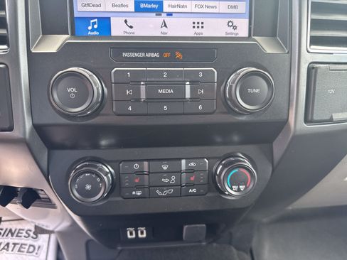Used 2019 Ford F150 XLT w/ Equipment Group 302A Luxury AWD/4WD image 16