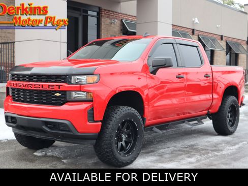 Used 2020 Chevrolet Silverado 1500 Custom w/ Custom Value Package image 1