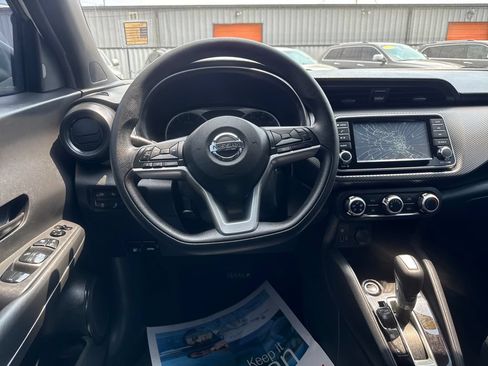 Used 2020 Nissan Kicks S FWD image 13