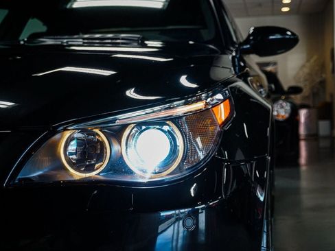 Used 2007 BMW M5 RWD image 76