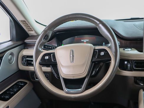 Used 2022 Lincoln Aviator Reserve w/ Equipment Group 201A image 12