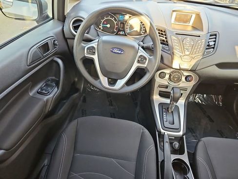Used 2019 Ford Fiesta SE image 14