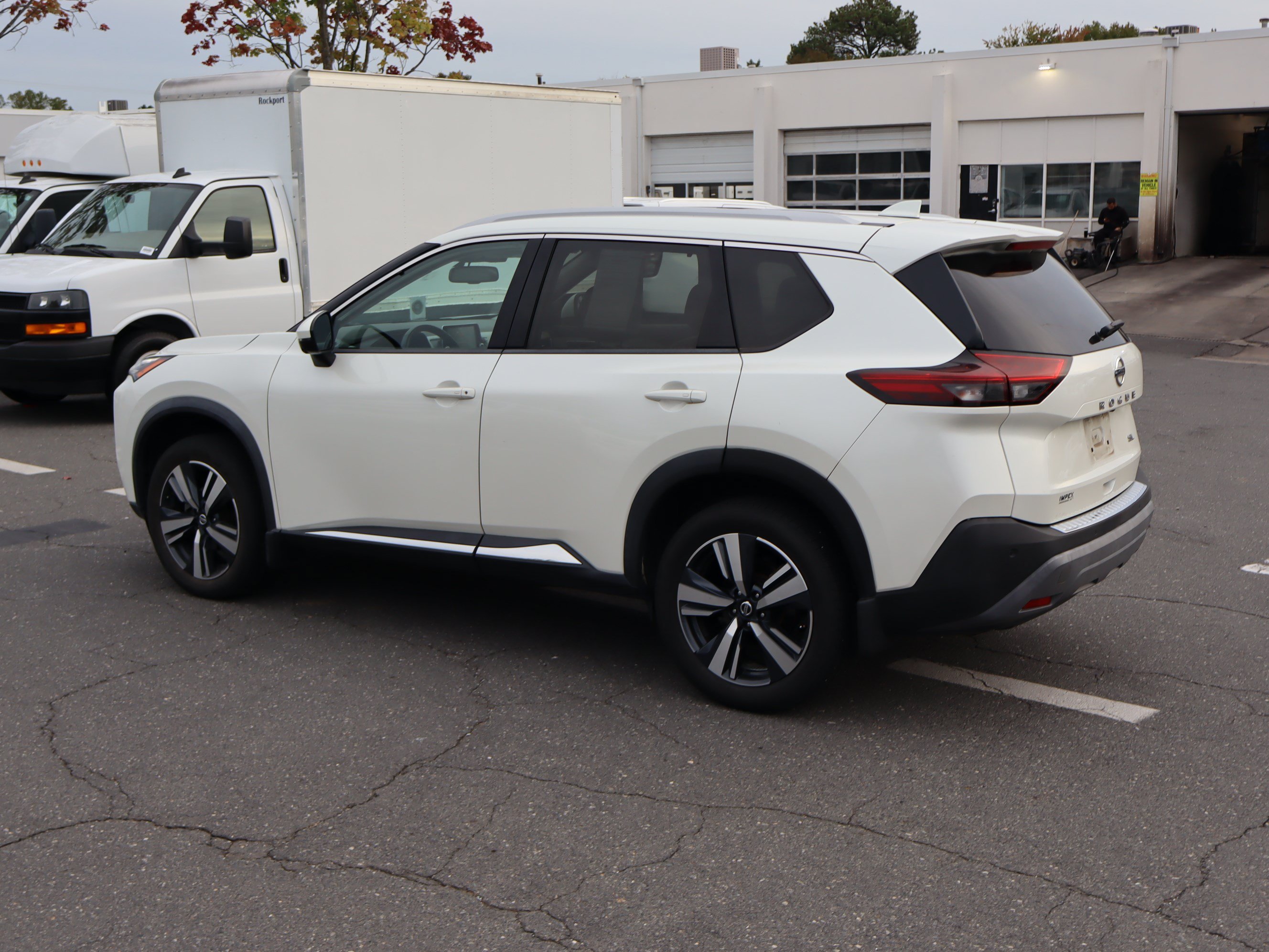 Used 2021 Nissan Rogue SL FWD image 19