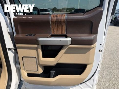Used 2019 Ford F150 Lariat w/ Equipment Group 502A Luxury AWD/4WD image 24