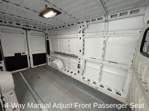 Used 2025 RAM ProMaster 2500 w/ Convenience Group FWD image 20