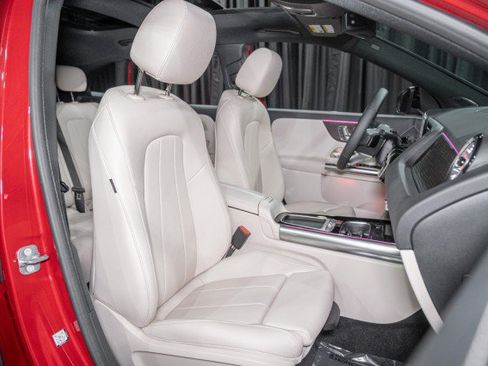 Used 2026 Mercedes-Benz GLA 250 image 14