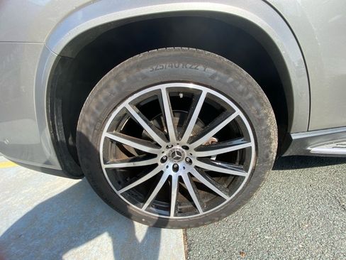 Used 2022 Mercedes-Benz GLS 450 4MATIC image 23