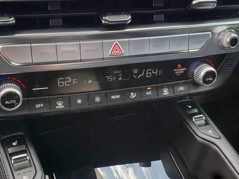 Used 2025 Kia Telluride SX Prestige X-Line AWD/4WD image 19