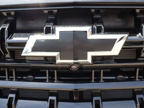 New 2025 Chevrolet Tahoe 4WD image 4