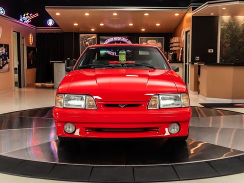 Used 1993 Ford Mustang Cobra RWD image 7