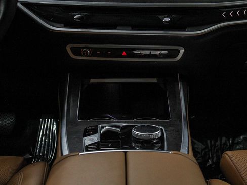 Certified 2023 BMW X7 xDrive40i w/ Premium Package image 14