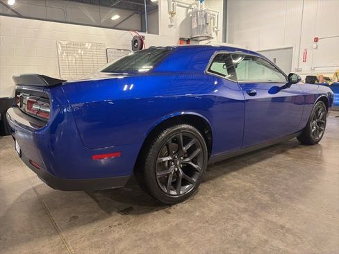 Used 2021 Dodge Challenger SXT w/ Blacktop Package image 5
