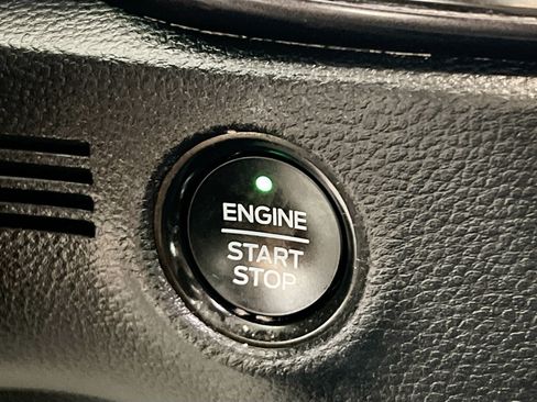 Used 2023 Ford Ranger Lariat w/ Technology Package AWD/4WD image 23