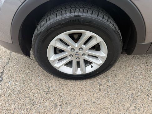 Used 2011 Ford Explorer XLT w/ 201A Rapid Spec Order Code image 12