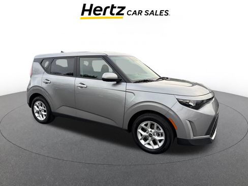 Used 2025 Kia Soul LX w/ LX Technology Package image 1