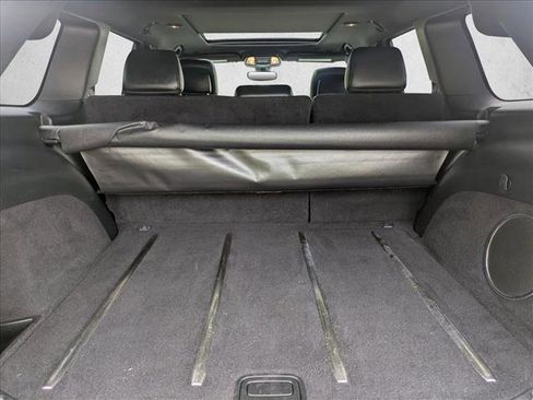 Used 2017 Jeep Grand Cherokee Limited w/ Luxury Group II image 6