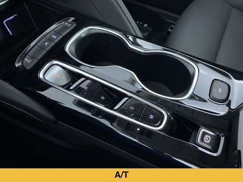 Certified 2023 Buick Envision Essence w/ Sport Touring Package FWD image 7