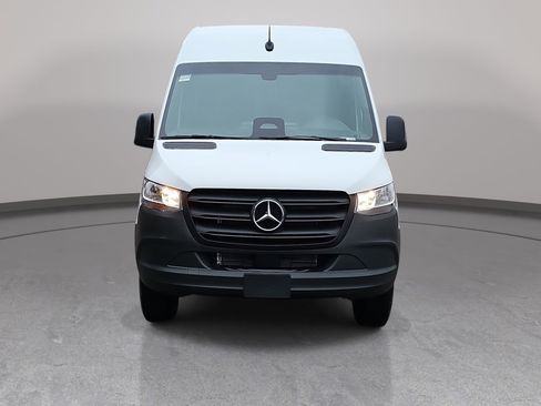 New 2026 Mercedes-Benz Sprinter 2500 image 2