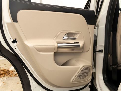 Used 2023 Mercedes-Benz GLA 250 image 18