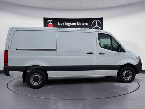 New 2026 Mercedes-Benz Sprinter 2500 image 6