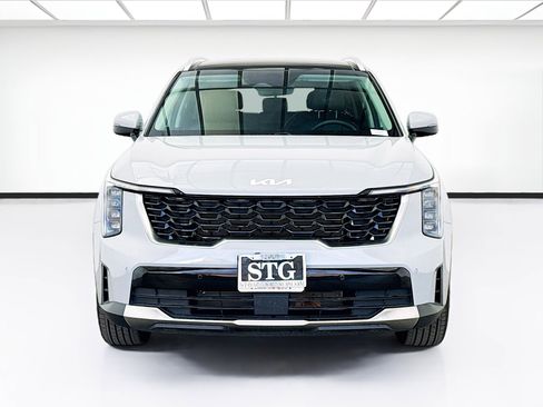 Used 2025 Kia Sorento S w/ Panoramic Sunroof Package image 2
