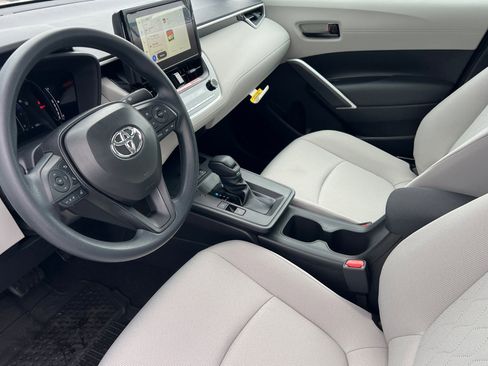New 2026 Toyota Corolla Cross L image 7