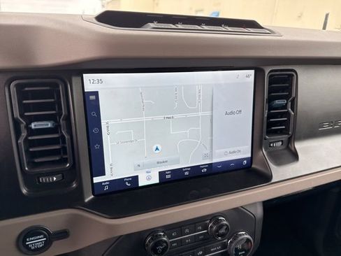 Used 2023 Ford Bronco Wildtrak image 18