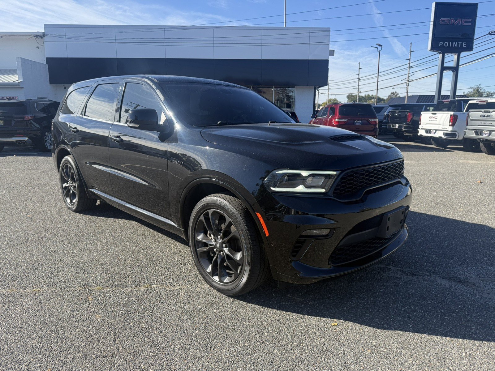 Used 2022 Dodge Durango R/T w/ Blacktop Package AWD/4WD image 1