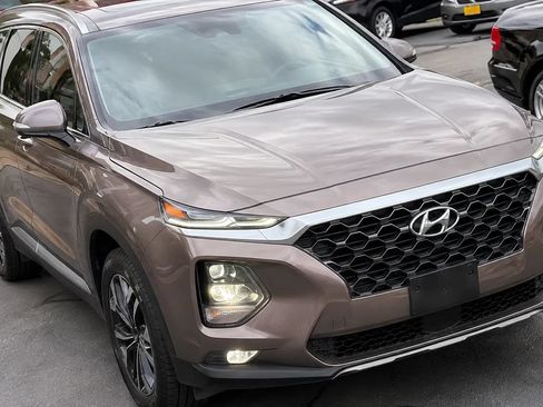Used 2019 Hyundai Santa Fe FWD image 2