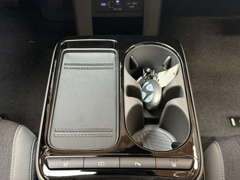 New 2027 Hyundai Ioniq 5 SE RWD image 17