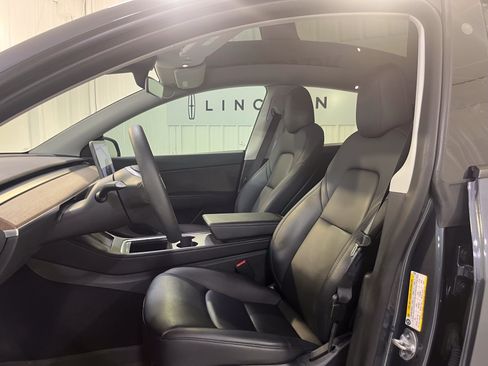 Used 2022 Tesla Model Y Performance AWD/4WD image 11