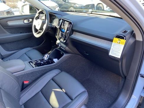 New 2026 Volvo XC40 B5 Plus w/ Protection Package Premier AWD/4WD image 17