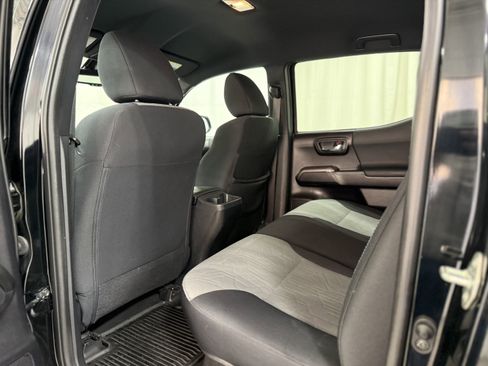 Used 2020 Toyota Tacoma TRD Off-Road image 26