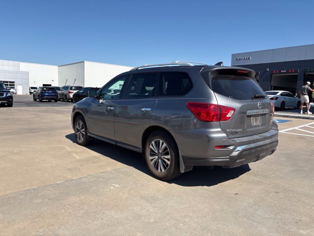 Used 2020 Nissan Pathfinder SL AWD/4WD image 4