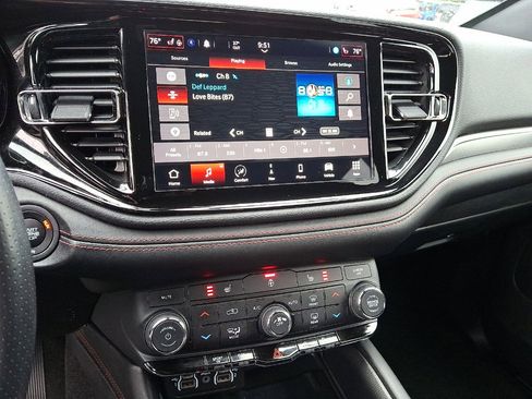 Certified 2022 Dodge Durango R/T w/ Blacktop Package AWD/4WD image 14